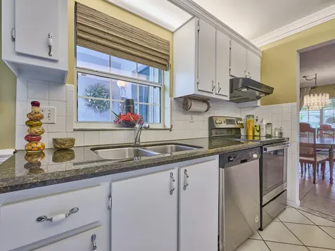 7261 Pine Forest Circle Lake Worth FL 33467
