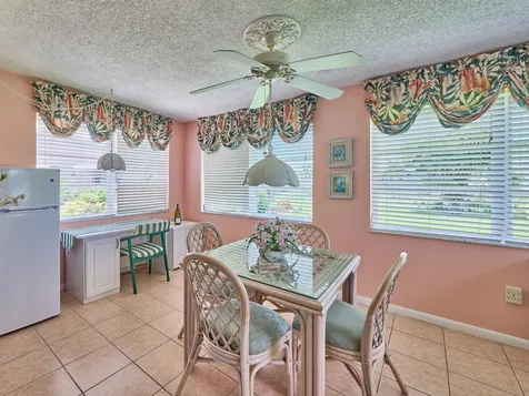 7261 Pine Forest Circle Lake Worth FL 33467