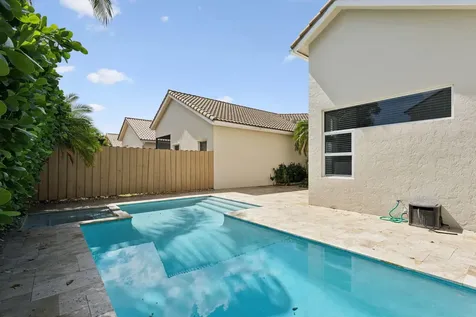 6692 Nw 25th Way Boca Raton FL 33496