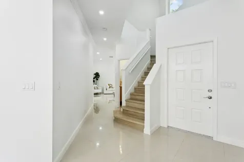 6692 Nw 25th Way Boca Raton FL 33496