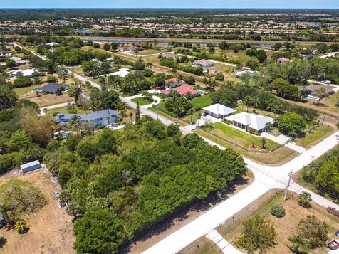 Lot P-82 167th Court Palm Beach Gardens FL 33418