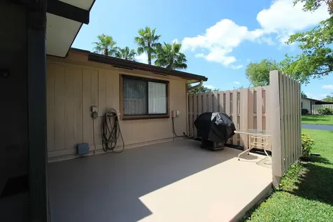 61 Mayfair Lane Boynton Beach FL 33426