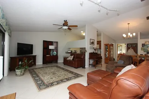 61 Mayfair Lane Boynton Beach FL 33426