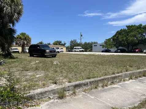 534 S 5th Street Fort Pierce FL 34950