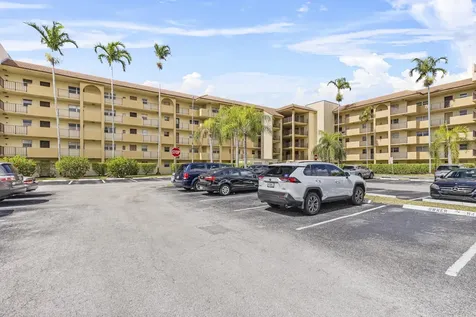 3905 N Nob Hill Road Sunrise FL 33351