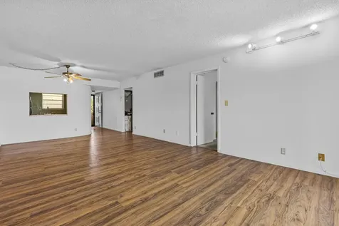 3905 N Nob Hill Road Sunrise FL 33351