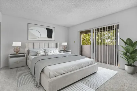 3905 N Nob Hill Road Sunrise FL 33351