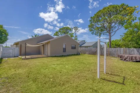 5855 Se Mitzi Lane Stuart FL 34997