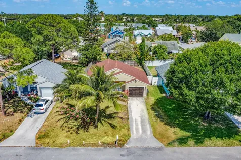 5855 Se Mitzi Lane Stuart FL 34997