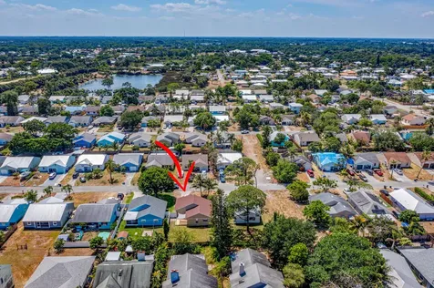 5855 Se Mitzi Lane Stuart FL 34997