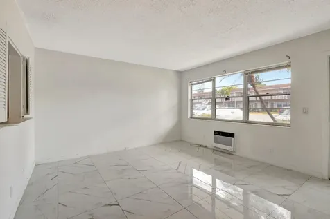144 Sussex H West Palm Beach FL 33417