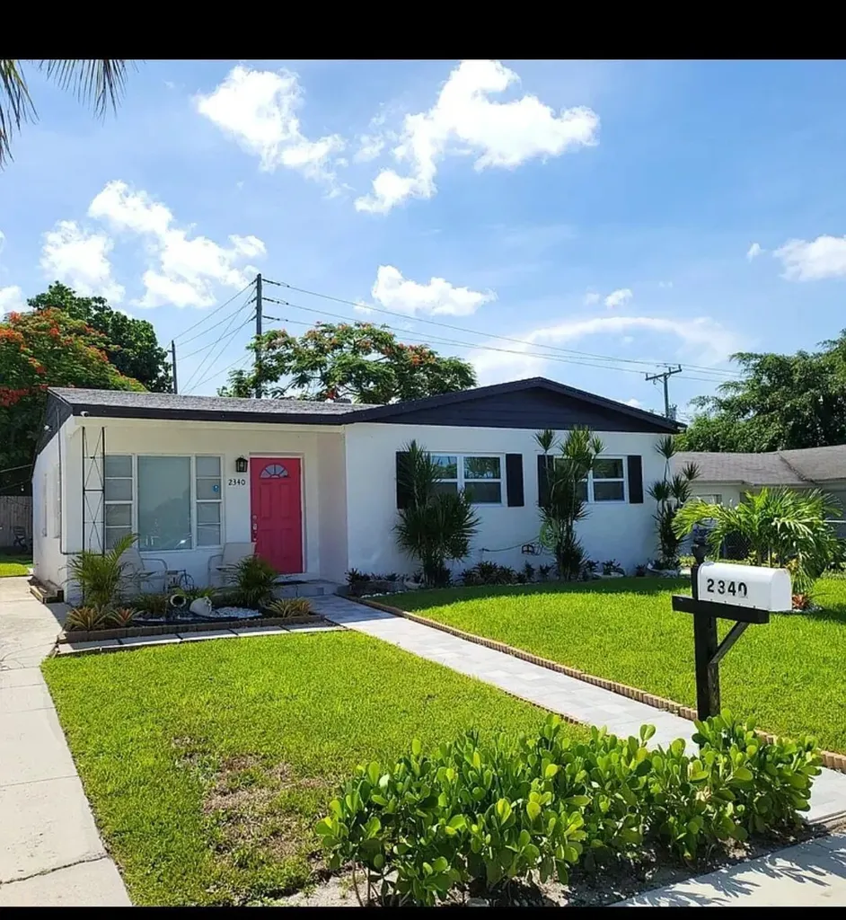 2340 Avenue M Riviera Beach FL 33404