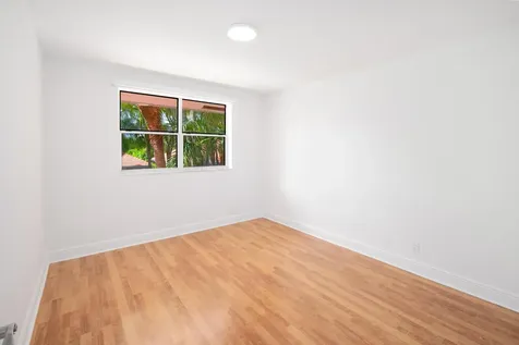 2075 Nw 52nd Street Boca Raton FL 33496