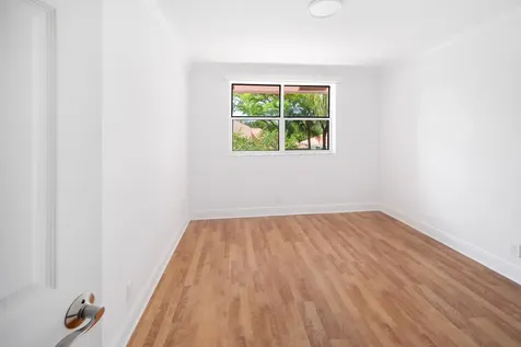 2075 Nw 52nd Street Boca Raton FL 33496