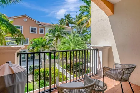 604 Ne Rossetti Lane Boca Raton FL 33487