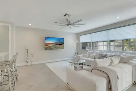 604 Ne Rossetti Lane Boca Raton FL 33487
