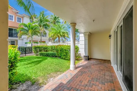 604 Ne Rossetti Lane Boca Raton FL 33487