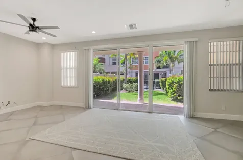 604 Ne Rossetti Lane Boca Raton FL 33487