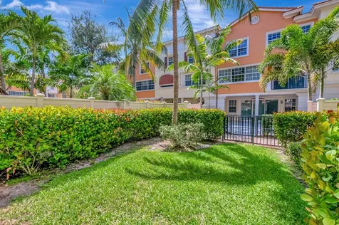 604 Ne Rossetti Lane Boca Raton FL 33487