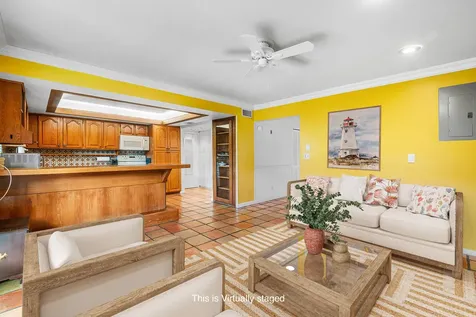 27 Sw 5th Way Boca Raton FL 33432