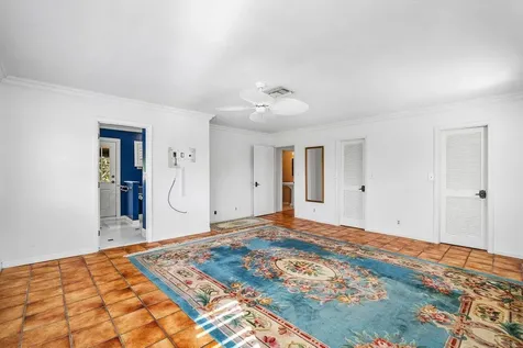 27 Sw 5th Way Boca Raton FL 33432