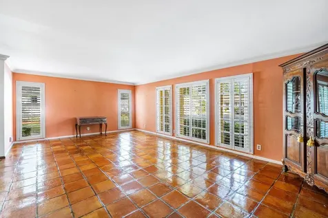 27 Sw 5th Way Boca Raton FL 33432