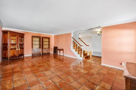 27 Sw 5th Way Boca Raton FL 33432