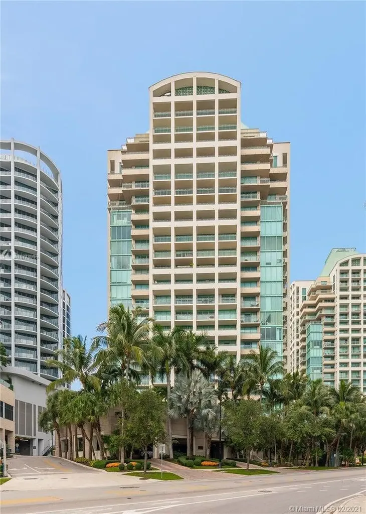 3400 Sw 27th Avenue Miami FL 33133