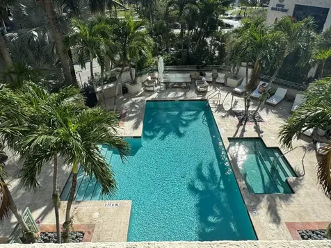 3400 Sw 27th Avenue Miami FL 33133