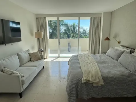 3400 Sw 27th Avenue Miami FL 33133
