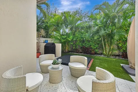 2530 Nw 52nd Street Boca Raton FL 33496