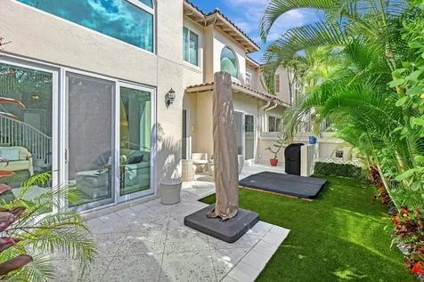 2530 Nw 52nd Street Boca Raton FL 33496