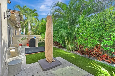 2530 Nw 52nd Street Boca Raton FL 33496