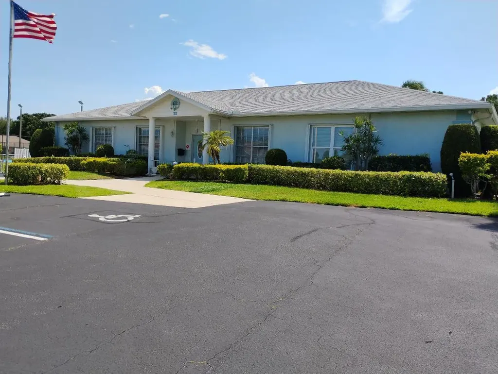 131 Lakes End Drive Fort Pierce FL 34982