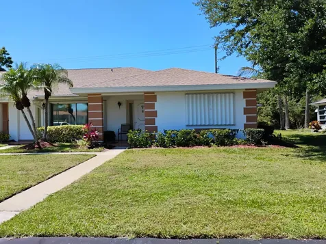 131 Lakes End Drive Fort Pierce FL 34982