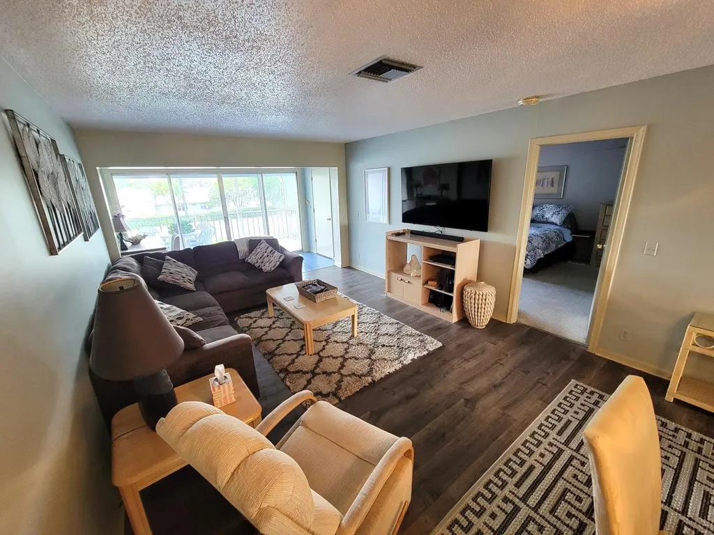 2401 Del Aire Boulevard Delray Beach FL 33445