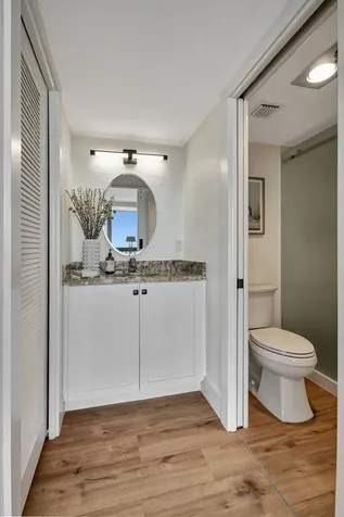 2425 Presidential Way West Palm Beach FL 33401