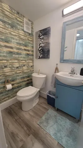 201 Kent L West Palm Beach FL 33417
