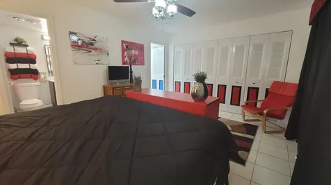 201 Kent L West Palm Beach FL 33417