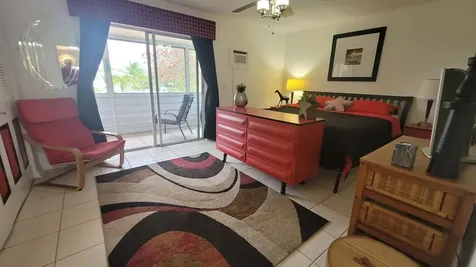 201 Kent L West Palm Beach FL 33417