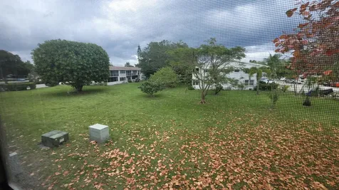 201 Kent L West Palm Beach FL 33417