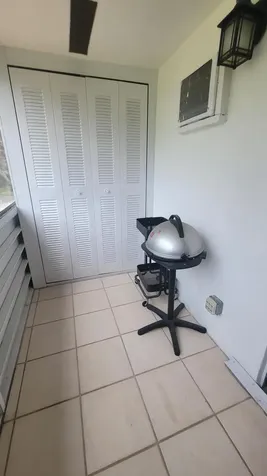 201 Kent L West Palm Beach FL 33417