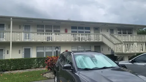 201 Kent L West Palm Beach FL 33417