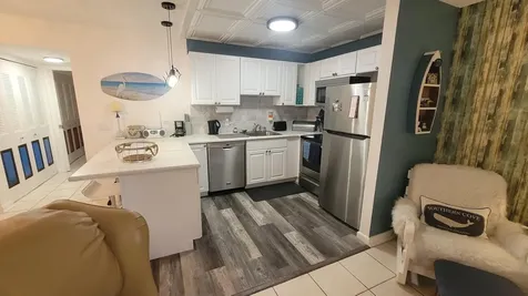201 Kent L West Palm Beach FL 33417