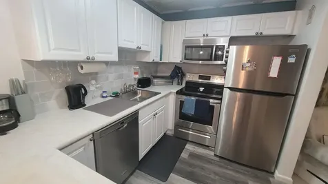 201 Kent L West Palm Beach FL 33417