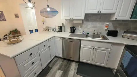 201 Kent L West Palm Beach FL 33417