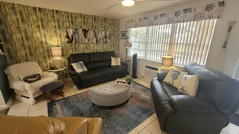 201 Kent L West Palm Beach FL 33417