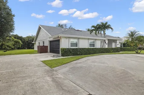 15600 Rolling Meadows Circle Wellington FL 33414