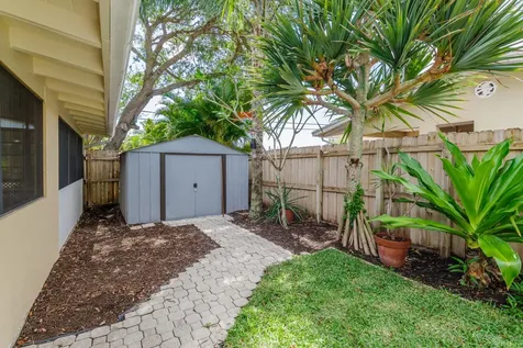 404 S Caloosahatchee Avenue Jupiter FL 33458