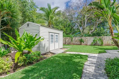 404 S Caloosahatchee Avenue Jupiter FL 33458